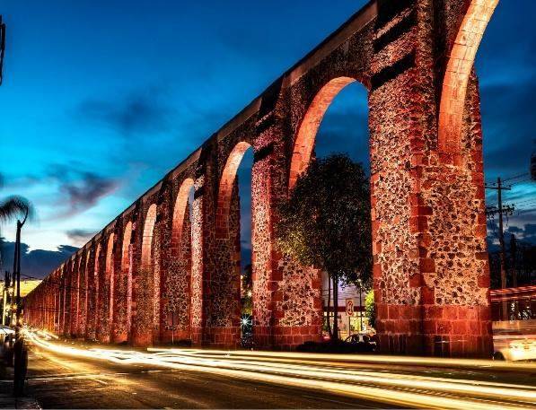 Acueducto de Querétaro de noche